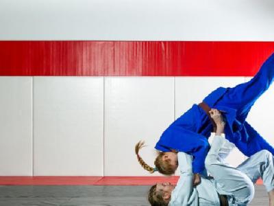 誘發(fā)面部浮腫的原因有哪些 7個原因容易導(dǎo)致面部發(fā)生浮腫