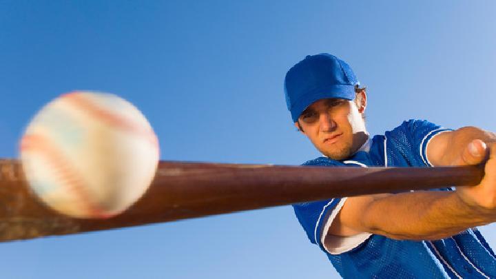 飯后靠墻站立半小時能減肥嗎？飯后靠墻站立有六大好處