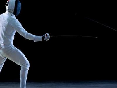 居家瘦身做什么運(yùn)動(dòng)燃脂最快 居家運(yùn)動(dòng)4招快速燃燒身體脂肪