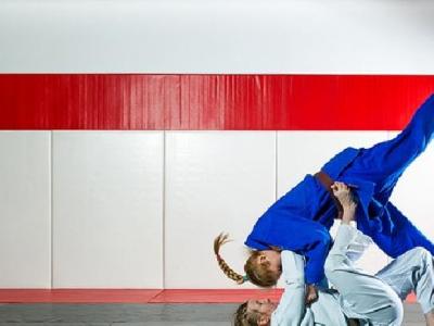 晚上轉呼啦圈能減肥嗎？晚上減肥如何運動？