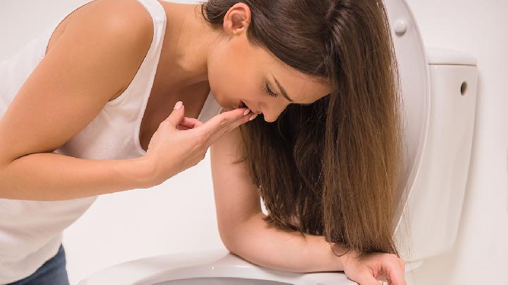 簡(jiǎn)易壓指減肥術(shù)手指壓一壓馬上就減肥