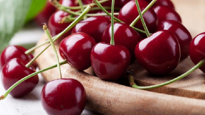 懶人減肥瑜伽動(dòng)作分享 睡前床上練習(xí)瘦腰瘦腿