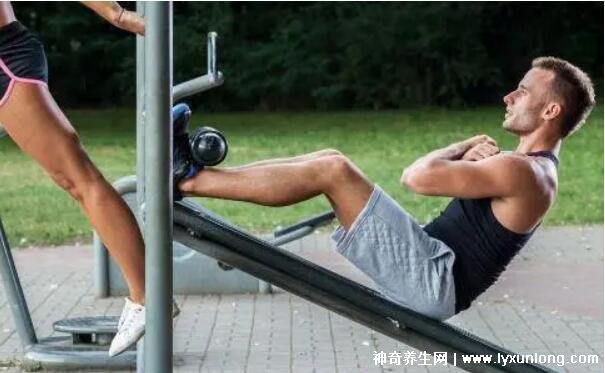 練腹肌的十大禁忌，一定要熱身做拉伸(注重全身鍛煉)