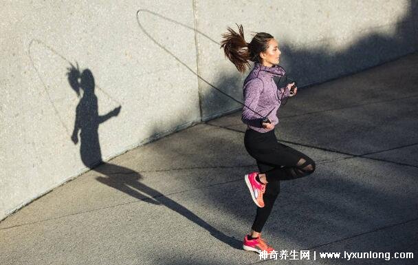 為什么千萬不要跳繩減肥，5類人不合適(附跳繩減肥減脂正確法)