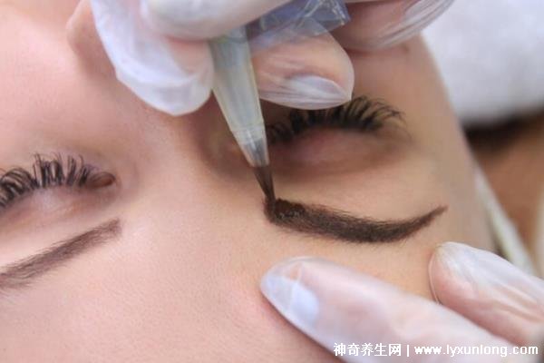 紋眉后的三大禁忌食物，忌碰水/揉摸/吃生冷辛辣食物(護理方式)