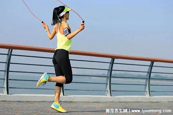 為什么千萬不要跳繩減肥，5類人不合適(附跳繩減肥減脂正確法)