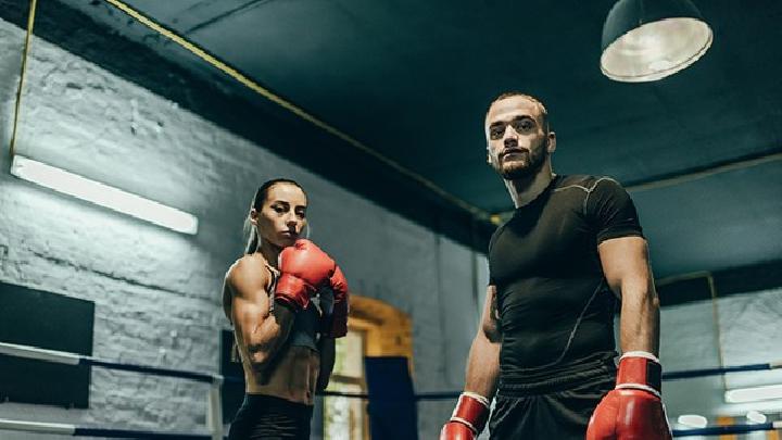 腹部減肥瑜伽介紹 3招塑造萬人迷的“小蠻腰”