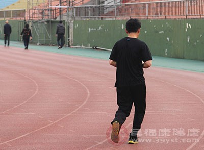 每天跑步五公里 堅持下去身體會發生哪些改變