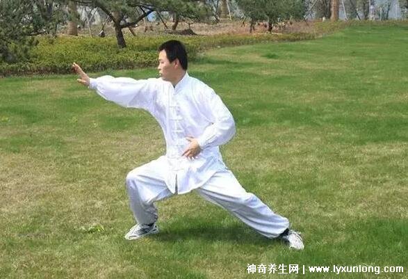 為什么不建議年輕人練八段錦，4種情況不宜練習(附鍛煉的好處)