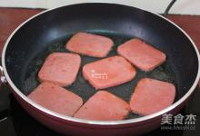 意面漢堡的做法-魚(yú)香味煎菜譜