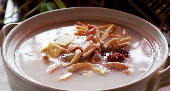 愛喝湯快收好，30 種煲湯秘訣，學會這些就夠了