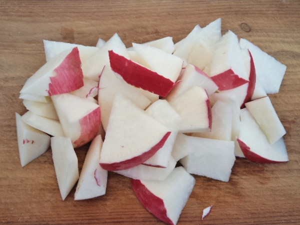 土豆燉蘿卜的做法-家常味燉菜譜