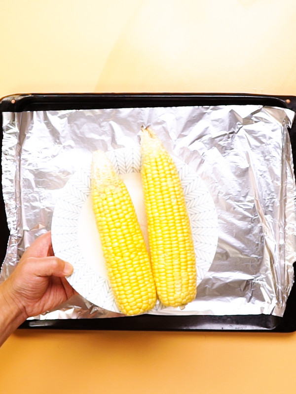 烤玉米的做法-家常味烤菜譜