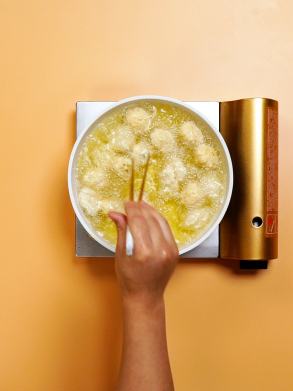 蘿卜丸子的做法-家常味炸菜譜