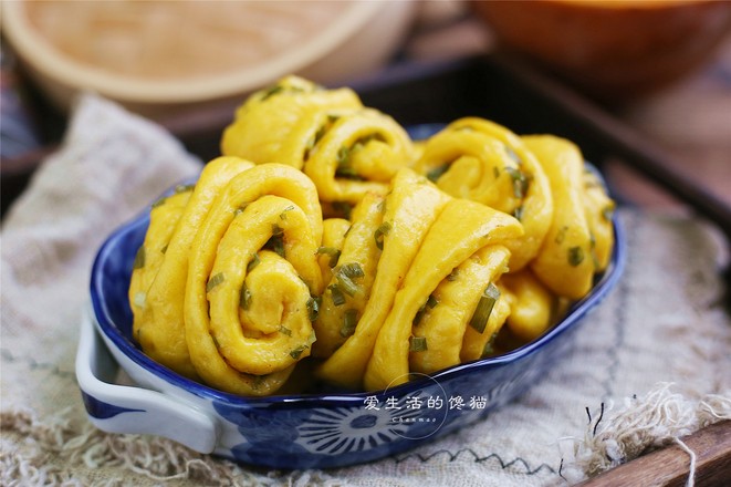 南瓜花卷的做法-家常味蒸菜譜