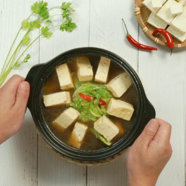 白菜豆腐湯的做法-家常味煮菜譜-易網(wǎng)健康養(yǎng)生網(wǎng) 白菜豆腐湯的做法-家常味煮菜譜