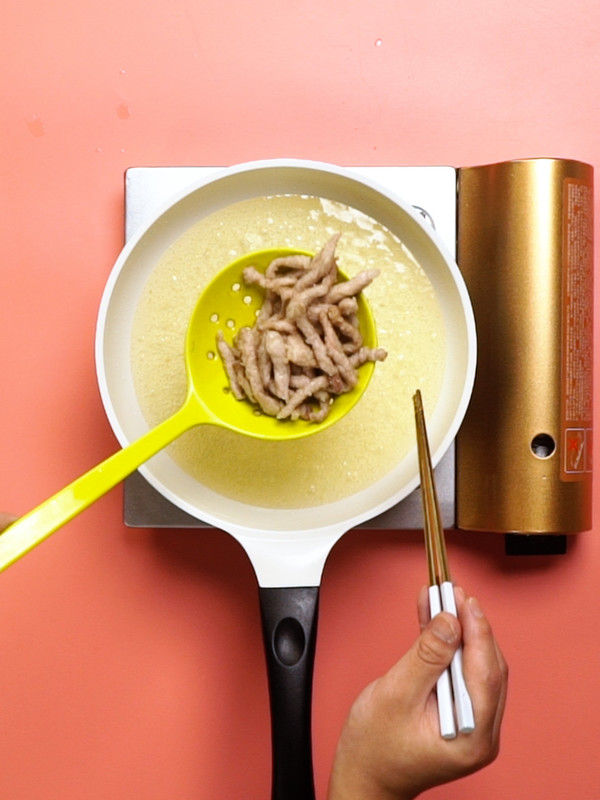 香辣肉絲的做法-麻辣味炒菜譜