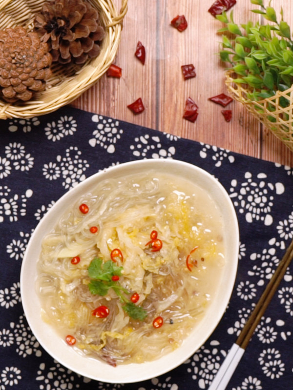 酸菜燉粉條的做法-酸辣味燉菜譜-易網健康養生網 酸菜燉粉條的做法-酸辣味燉菜譜