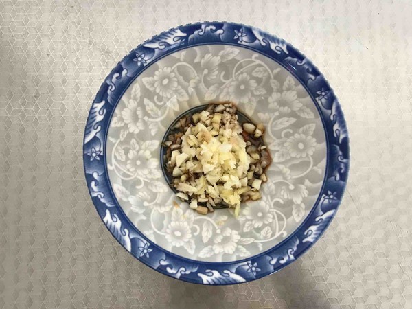 酸辣蕨根粉的做法-酸辣味拌菜譜