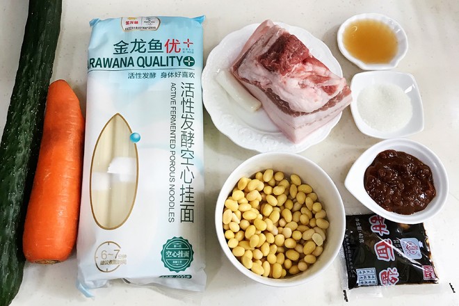 炸醬面的做法-咸鮮味拌菜譜