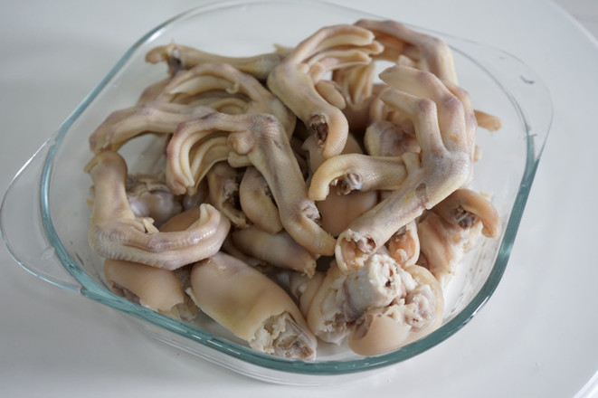 香辣鹵鴨掌的做法-家常味煮菜譜