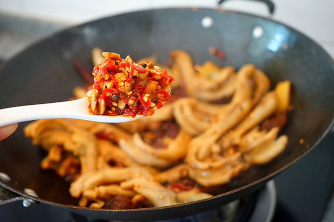 香辣鹵鴨掌的做法-家常味煮菜譜