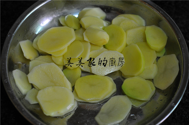 干鍋的做法-家常味燒菜譜-易網健康養生網 干鍋的做法-家常味燒菜譜