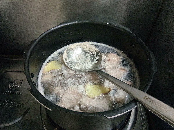 豆角鍋粘卷子的做法-家常味燉菜譜