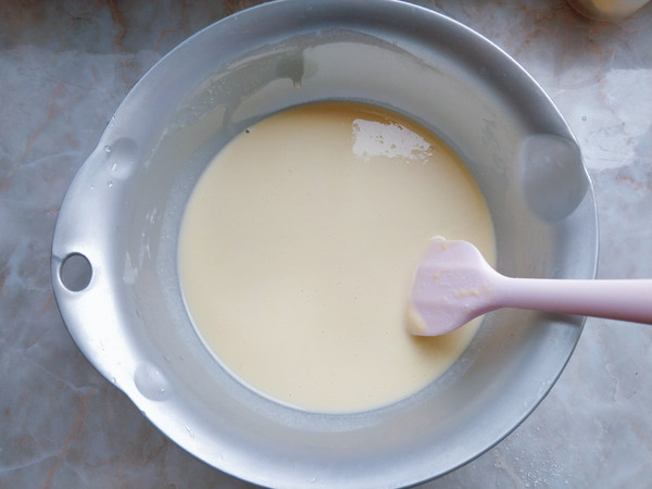 黃桃千層蛋糕卷的做法-甜味烘焙菜譜