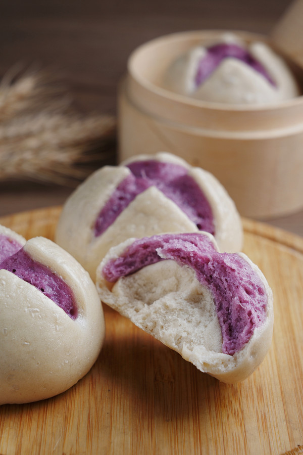 紫薯花開饅頭的做法-甜味蒸菜譜-易網(wǎng)健康養(yǎng)生網(wǎng) 紫薯花開饅頭的做法-甜味蒸菜譜