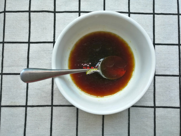 清蒸鱸魚的做法-家常味蒸菜譜-易網(wǎng)健康養(yǎng)生網(wǎng) 清蒸鱸魚的做法-家常味蒸菜譜