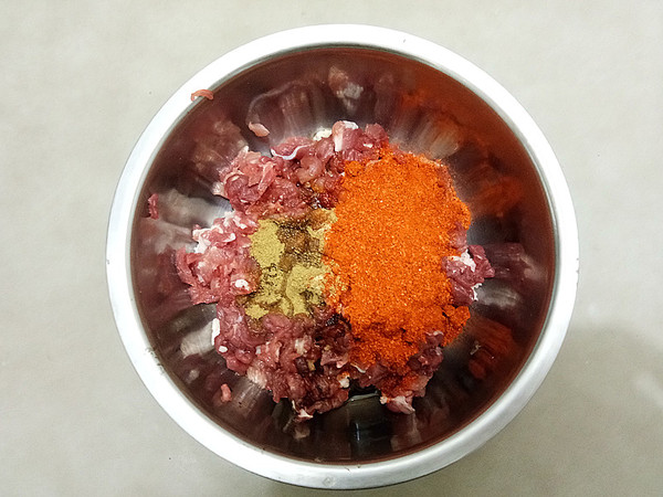 奧爾良燒烤味肉餅的做法-其它口味烙菜譜-易網(wǎng)健康養(yǎng)生網(wǎng) 奧爾良燒烤味肉餅的做法-其它口味烙菜譜