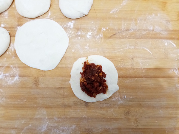 奧爾良燒烤味肉餅的做法-其它口味烙菜譜-易網(wǎng)健康養(yǎng)生網(wǎng) 奧爾良燒烤味肉餅的做法-其它口味烙菜譜