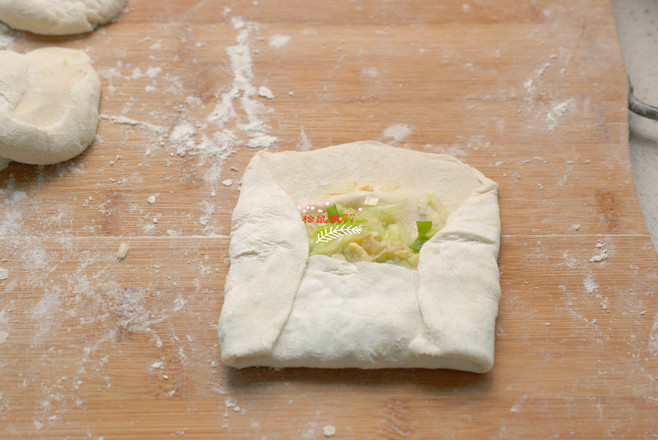 大餡兒薄皮兒餡餅的做法-家常味烙菜譜-易網(wǎng)健康養(yǎng)生網(wǎng) 大餡兒薄皮兒餡餅的做法-家常味烙菜譜