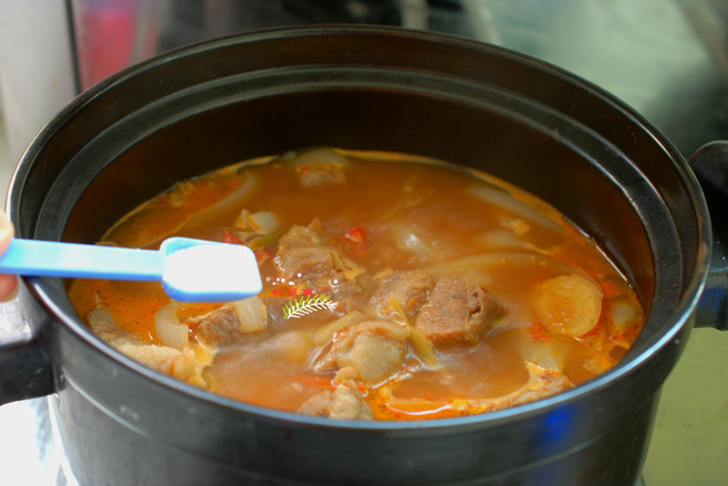 砂鍋牛腩的做法-家常味燉菜譜