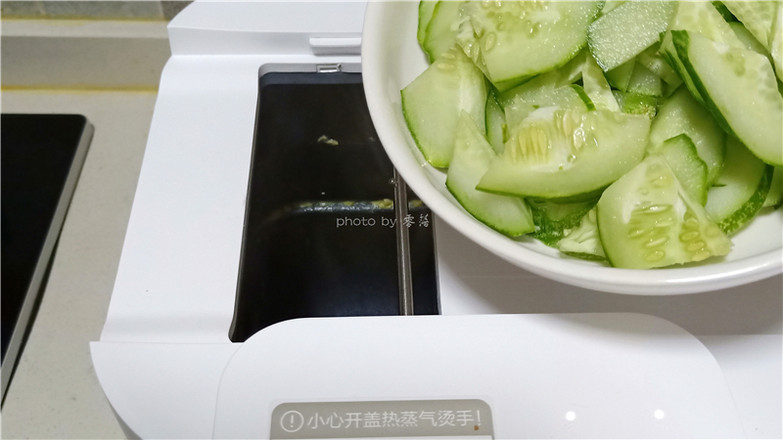 黃瓜炒鴨蛋的做法-家常味炒菜譜