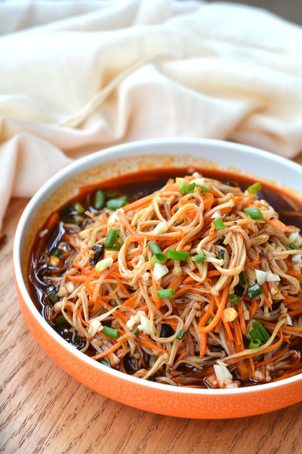 涼拌金針菇的做法-家常味拌菜譜