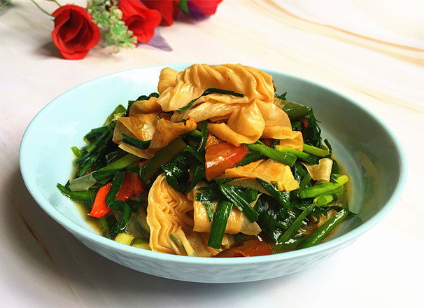 韭菜炒油豆皮的做法-家常味炒菜譜