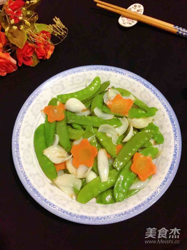 荷蘭豆炒百合的做法-家常味炒菜譜