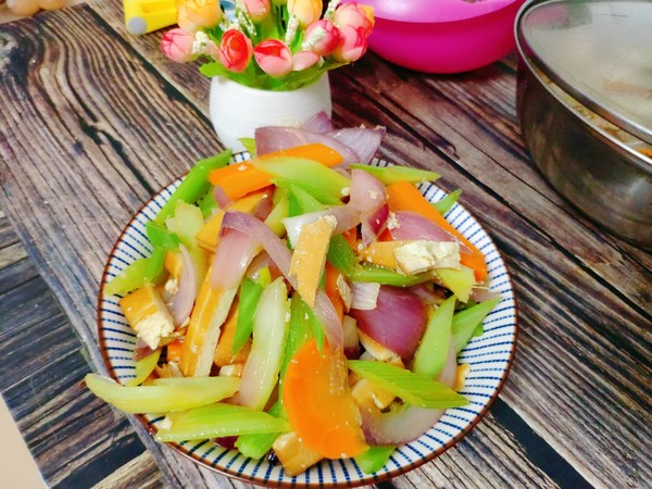 盛夏的美食的做法-家常味炒菜譜-易網健康養生網 盛夏的美食的做法-家常味炒菜譜