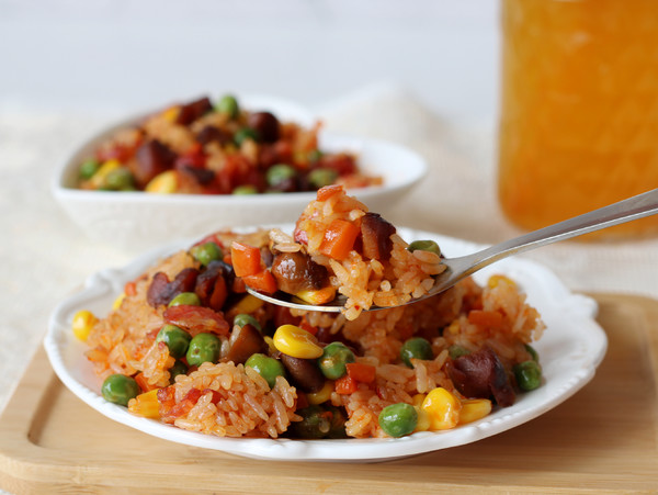 愛心炒飯#早餐#的做法-家常味炒菜譜