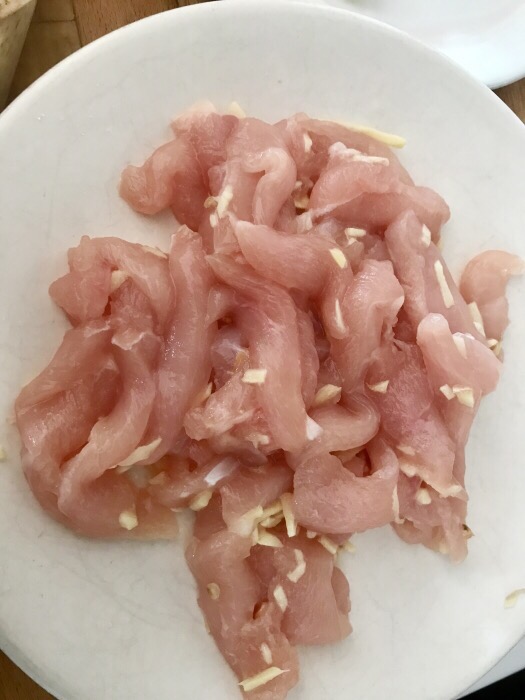 蘑菇雞肉的做法-咸鮮味炒菜譜