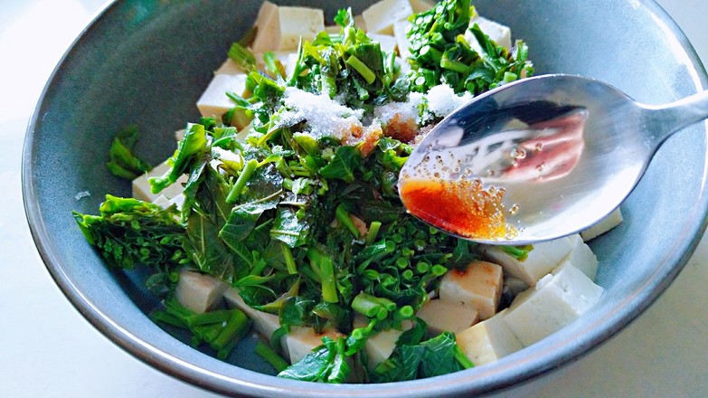 香椿拌豆腐的做法-咸鮮味拌菜譜-易網健康養生網 香椿拌豆腐的做法-咸鮮味拌菜譜