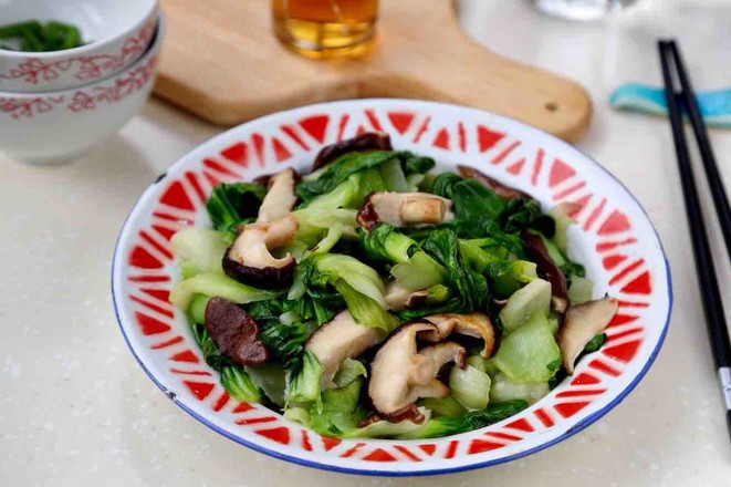 香菇青菜的做法-咸鮮味炒菜譜