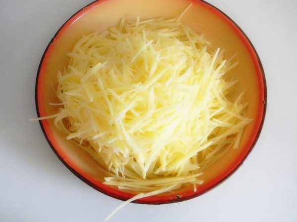 小炒土豆絲的做法-家常味炒菜譜