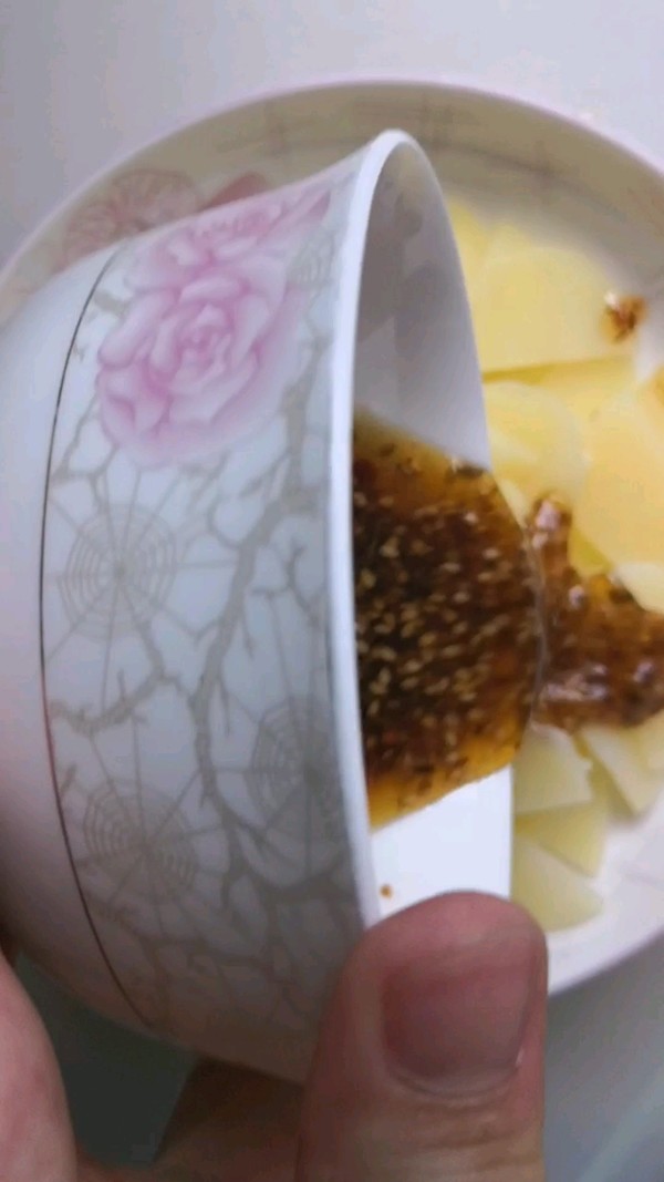 爽口土豆片的做法-酸甜味拌菜譜