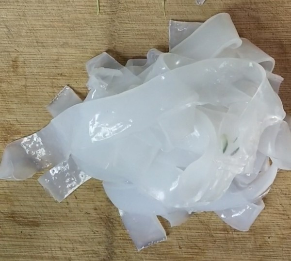 青瓜涼粉皮的做法-咸鮮味拌菜譜