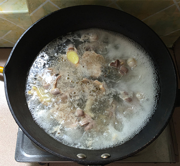 辣鹵雞胗的做法-香辣味鹵菜譜