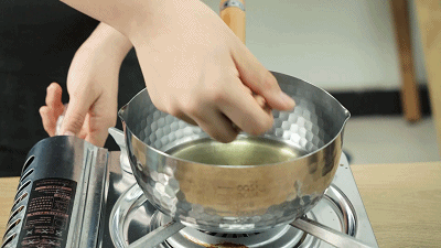 宮保雞丁的做法-香辣味爆菜譜