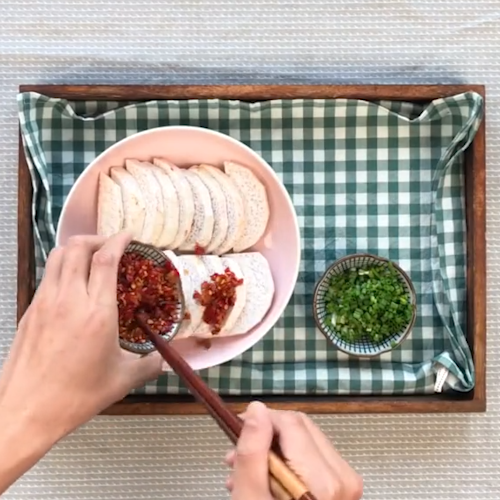 剁椒芋頭的做法-家常味炒菜譜